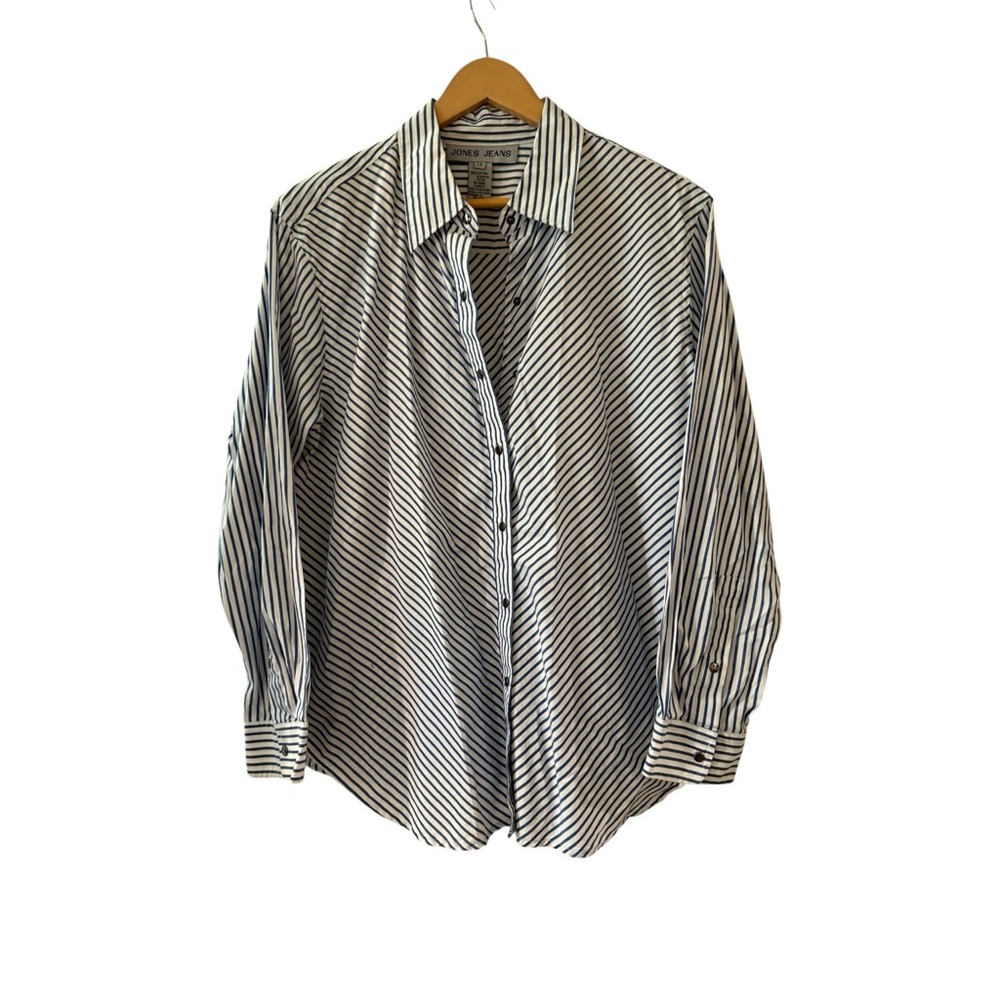 Jones New York White and Blue Button Down Shirt